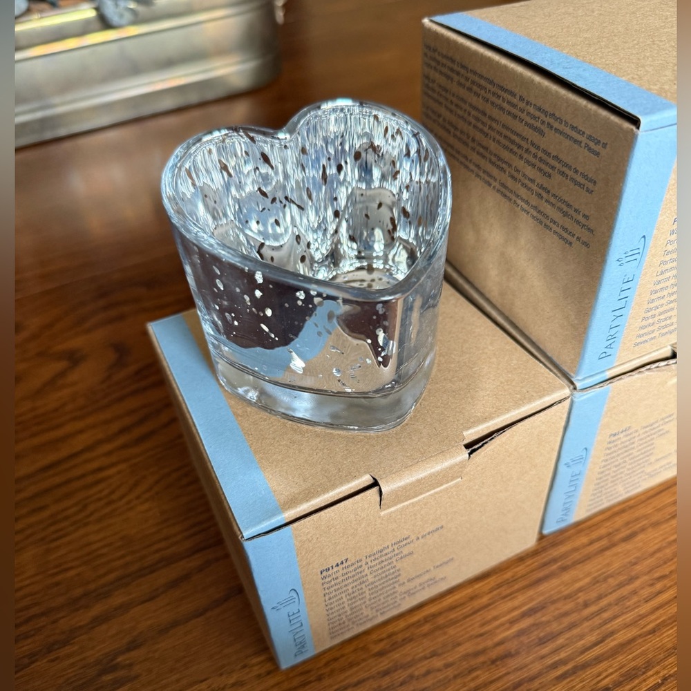 PartyLite Warm Hearts Glass Tealight Candle Holder Speckled Silver P91447